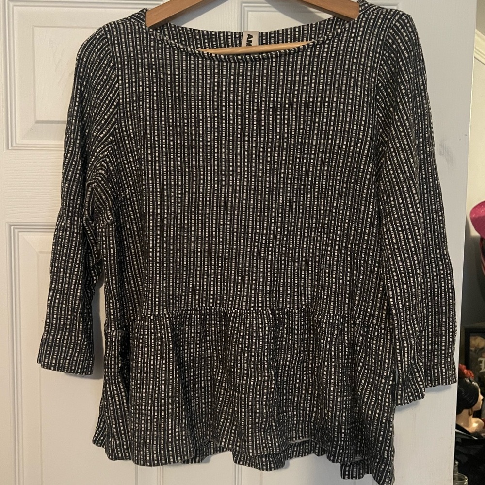 Anthropologie brand amadi shirt size large. Striped peplum 3/4 sleeve
